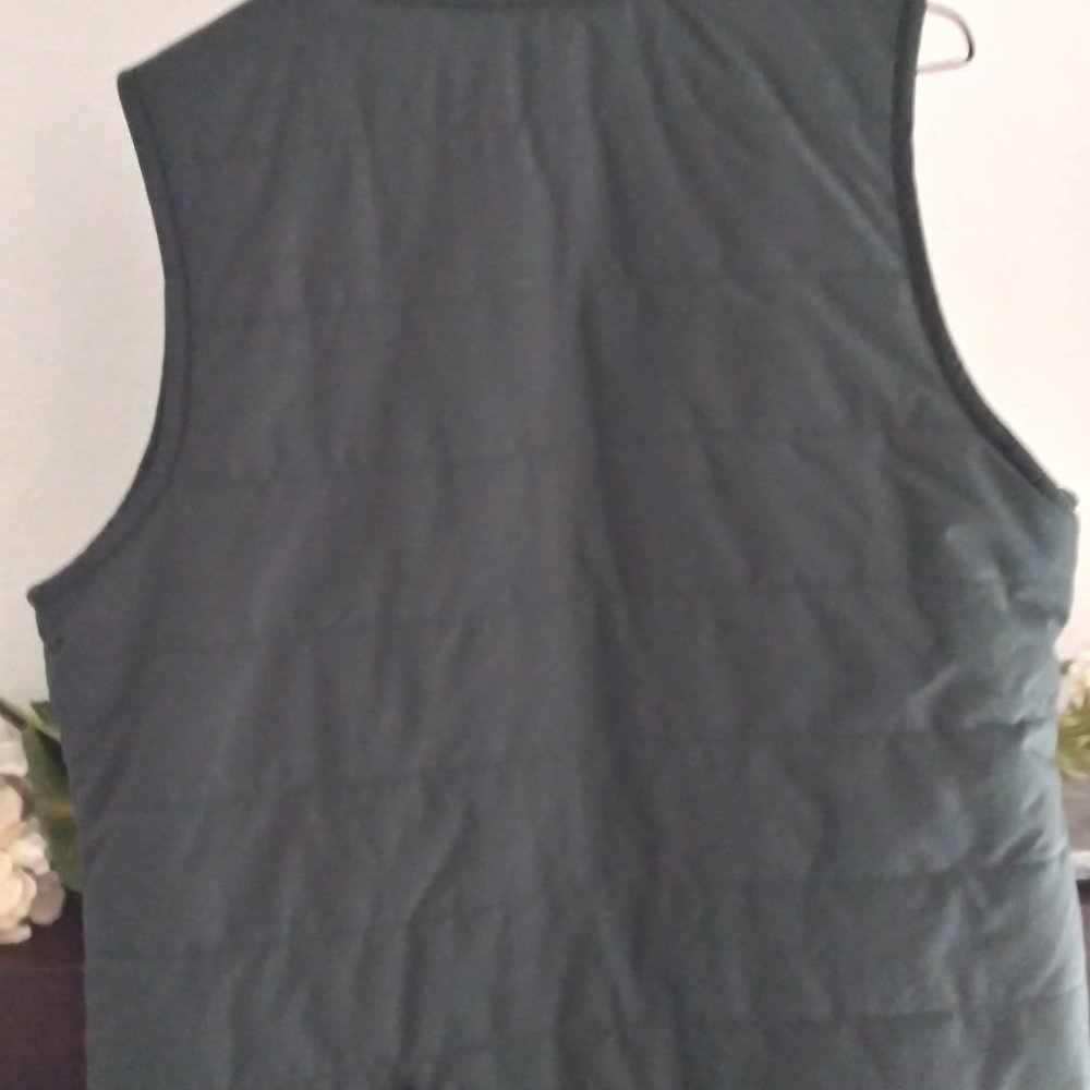 Vest - Picture 3 of 3